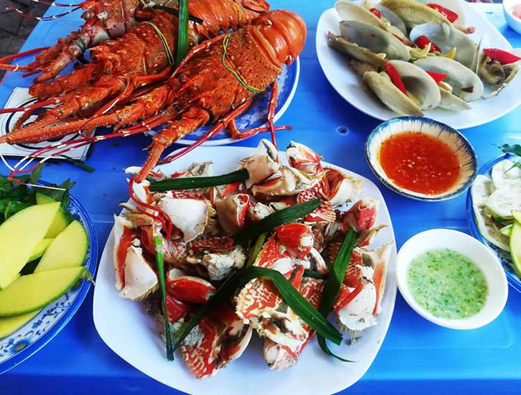 Thưởng thức những món hải sản tươi ngon nhất ở Biển Nhơn Lý